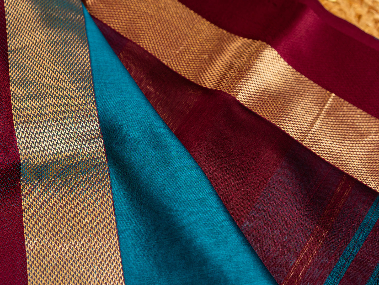 Exclusive Maheshwari Zari & Resham Thread Border