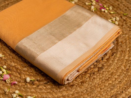 Exclusive Maheshwari Zari & Resham Thread Border Saree