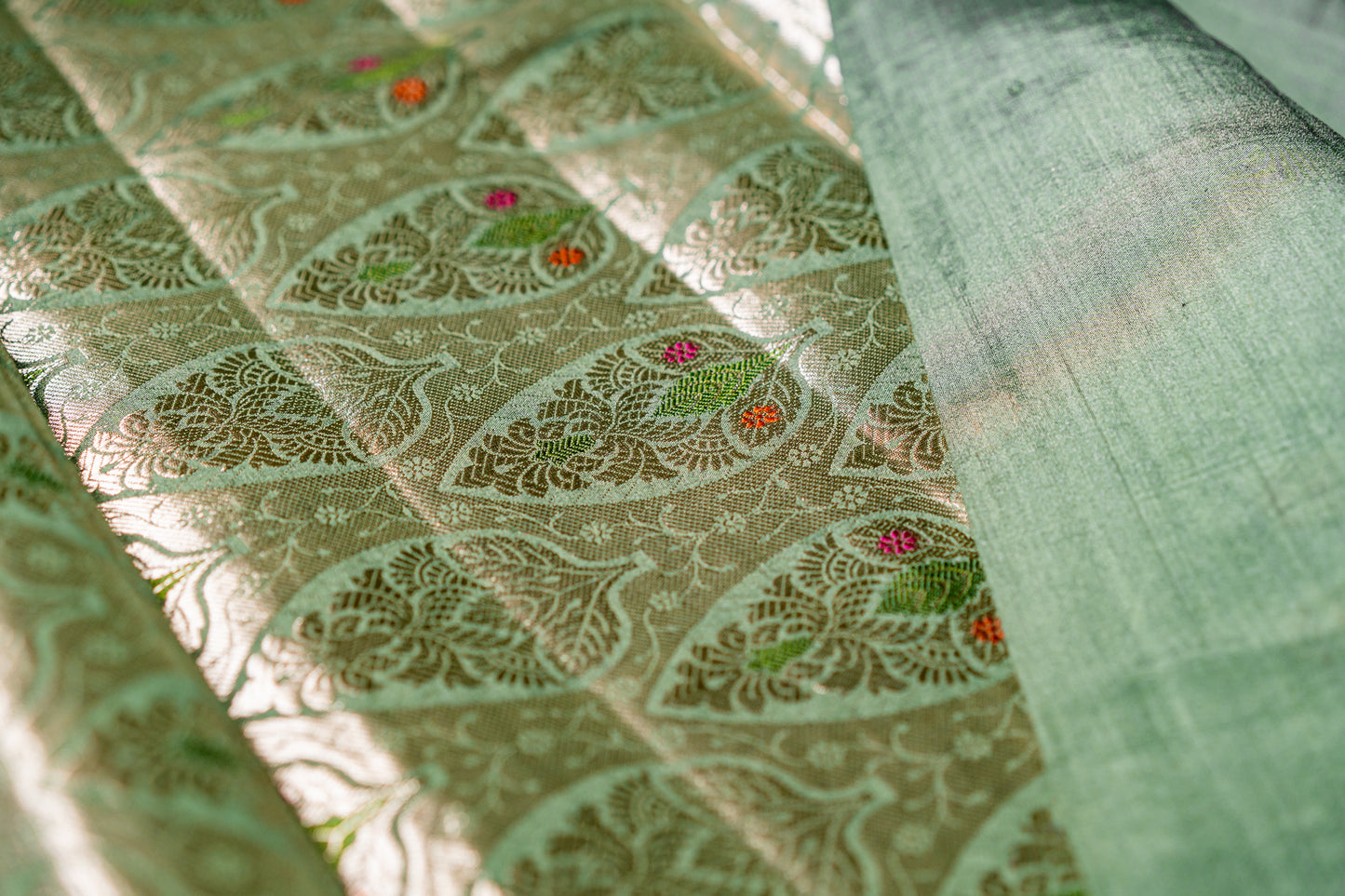 Raw Mango silk with jari weaving