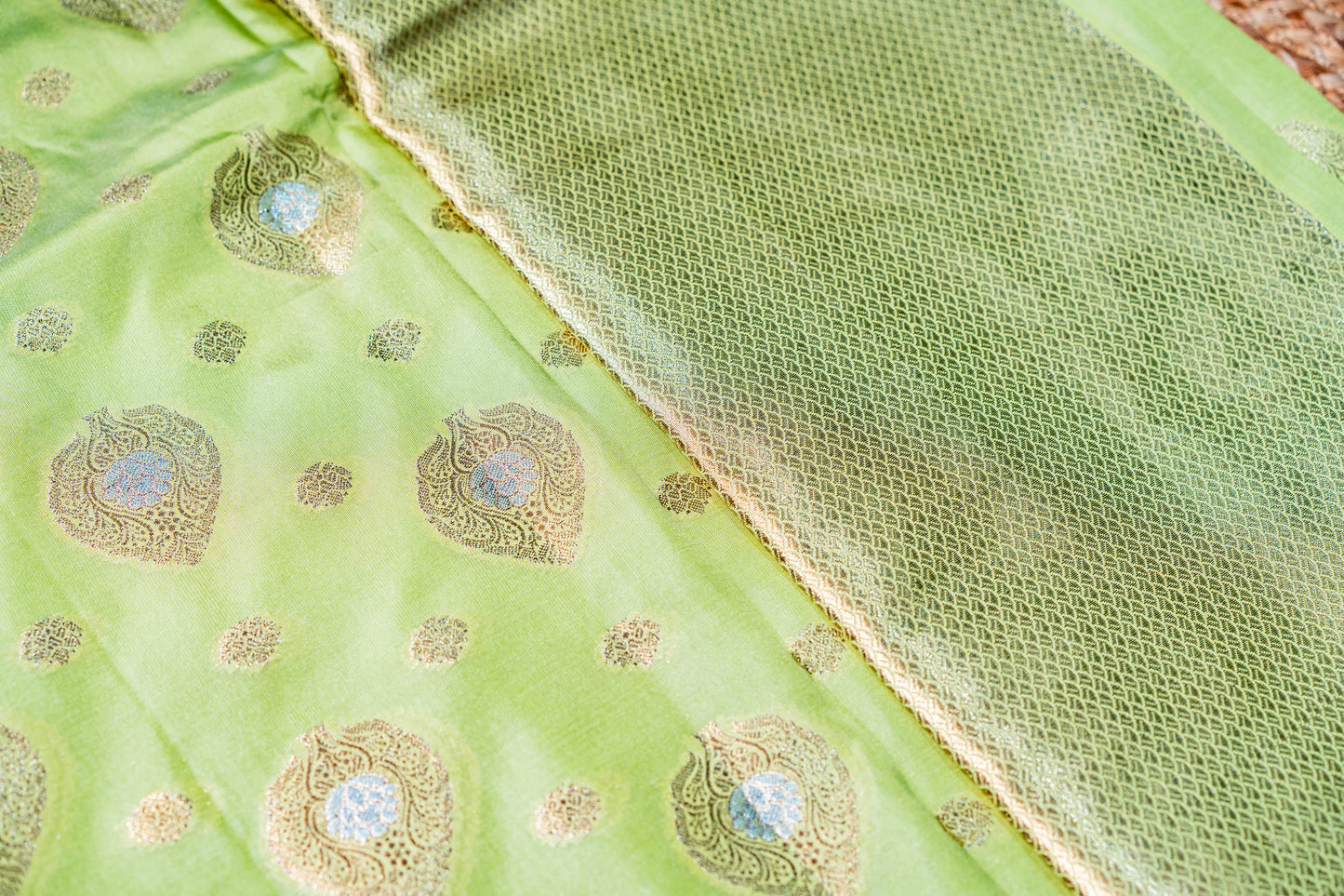 Banarasi Saree with Meenakari work