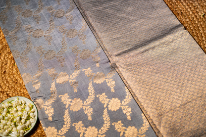 Chiniya Silk Gold Jari weaving Jaal pattern