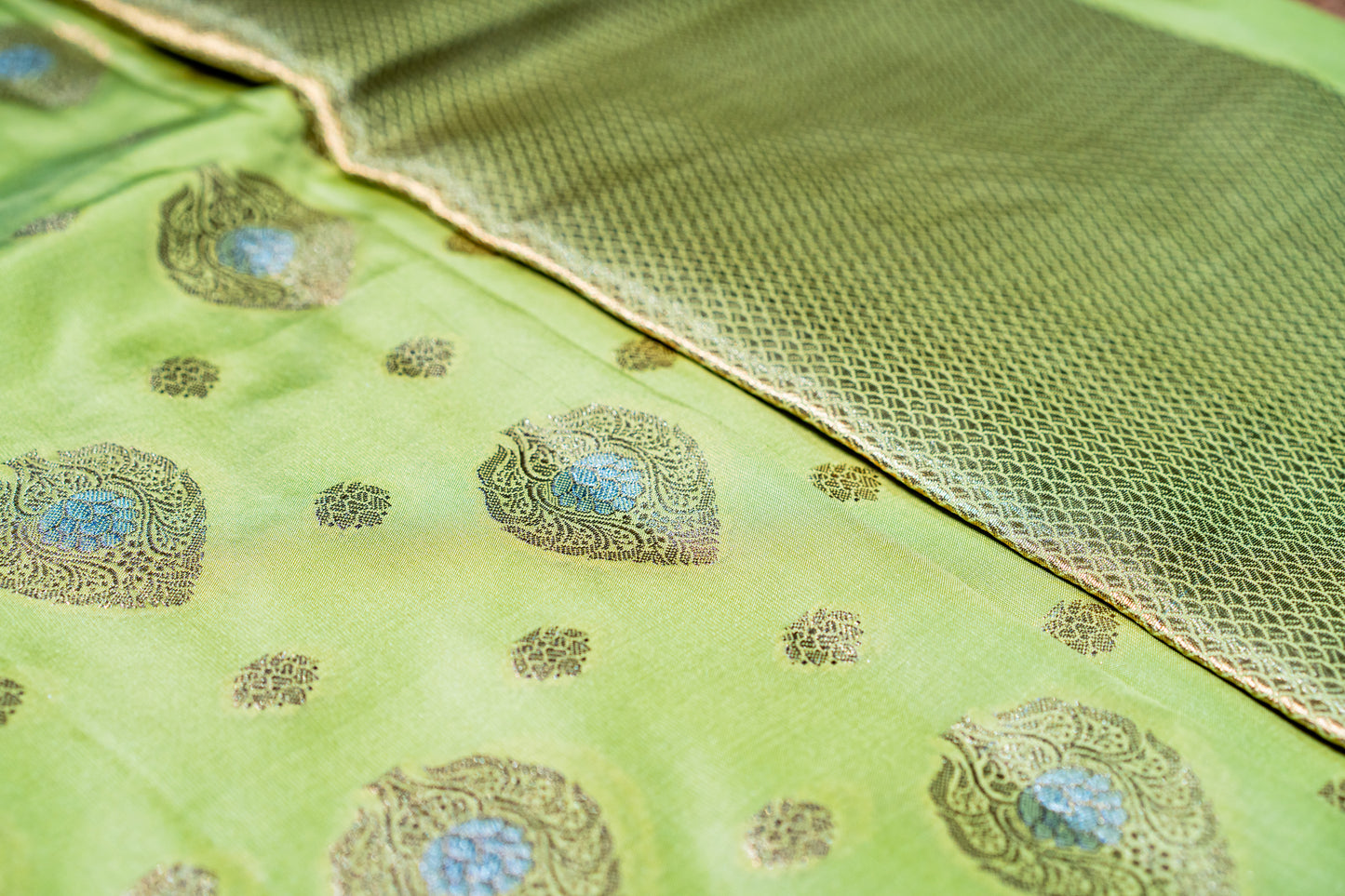 Banarasi Saree with Meenakari work
