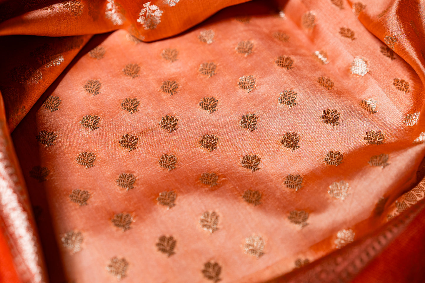 Chiniya silk rangkaat pattern gold jari weaving