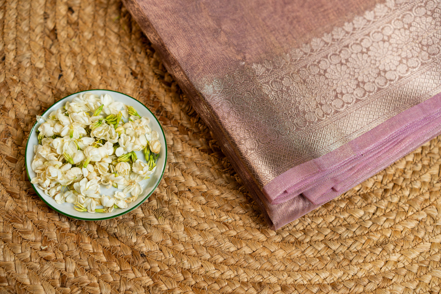 Tissue silk- silver zari pallu