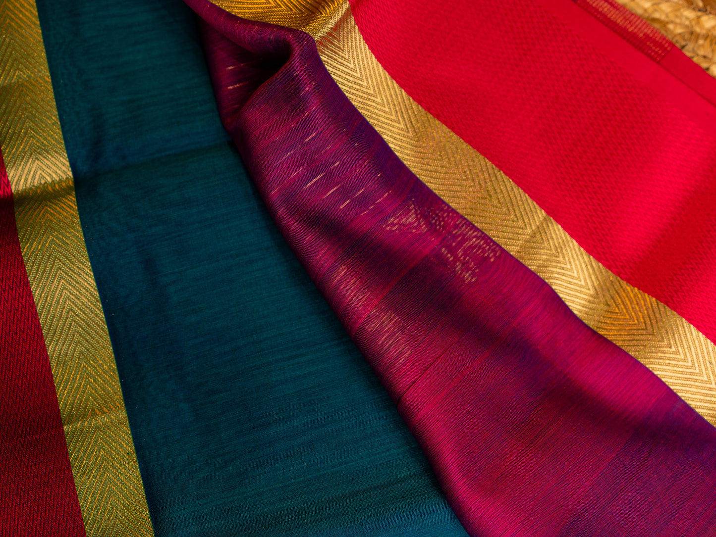 Maheshwari Ganga Jamuna Resham Thread Border