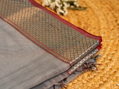 Zari Skirt Border with plain body