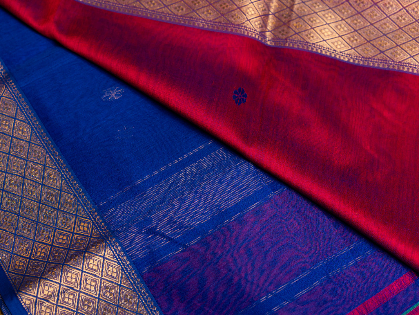 Maheshwari Resham Thread Border with all over Thread Butti Weaving
