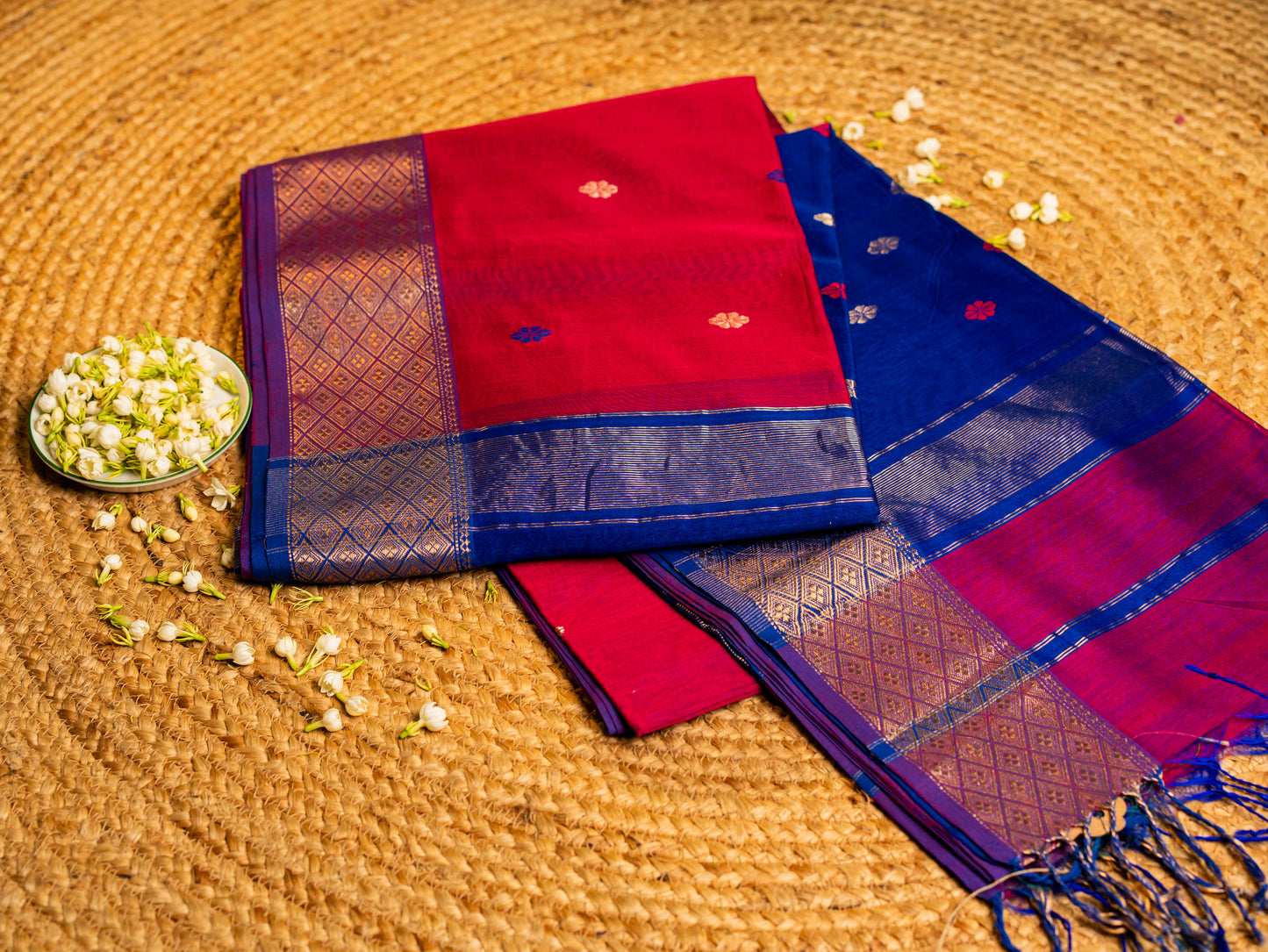 Maheshwari Resham Thread Border with all over Thread Butti Weaving