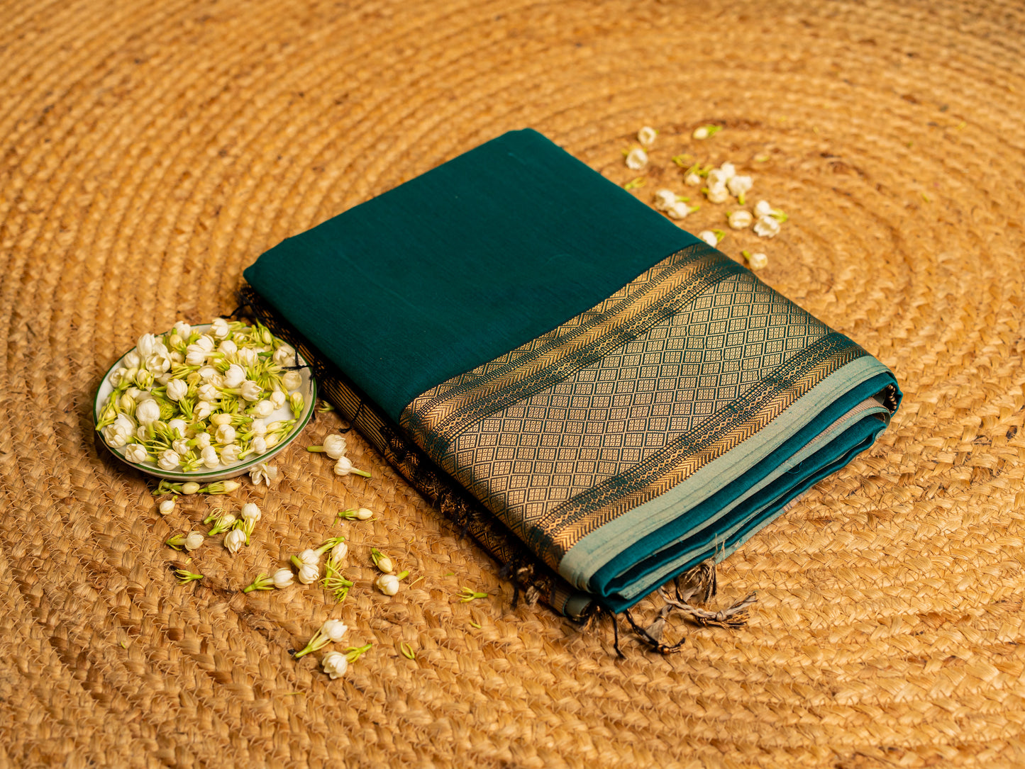 Maheshwari Zari Chatai Border Saree