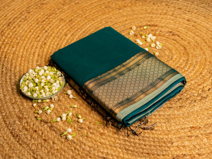 Maheshwari Zari Chatai Border Saree