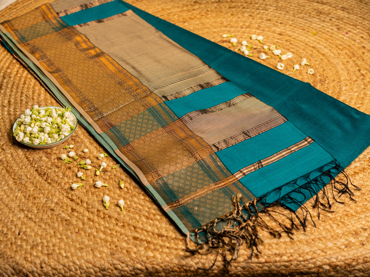 Maheshwari Zari Chatai Border Saree