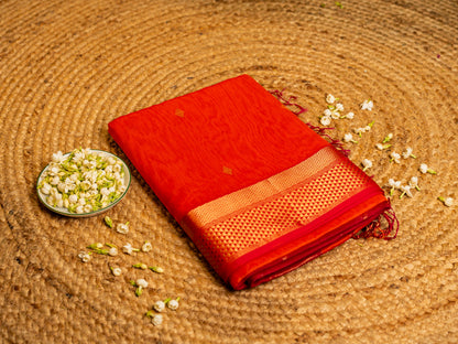 Maheshwari Zari & Resham Thread Border with allover Butti Weaving