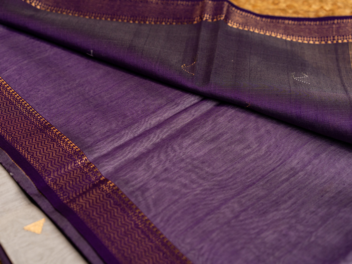 Maheshwari Gold n Silver Small Zari Border Saree with triangle Butti Weaving