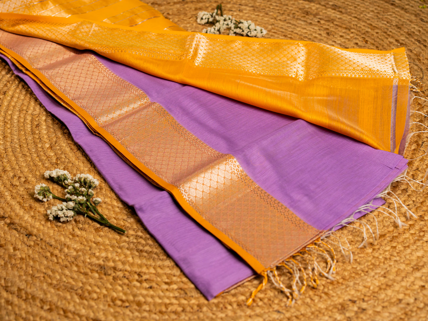 Maheshwari Silver Zari Broad Border with Plain Body