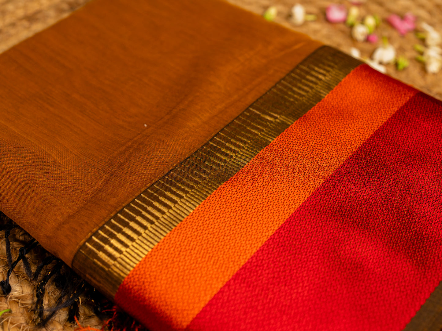 Maheshwari Multicolor Broad Resham Thread Border