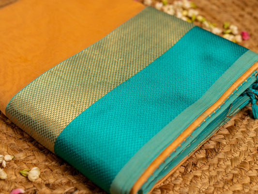 Exclusive Maheshwari Zari & Resham Thread Border