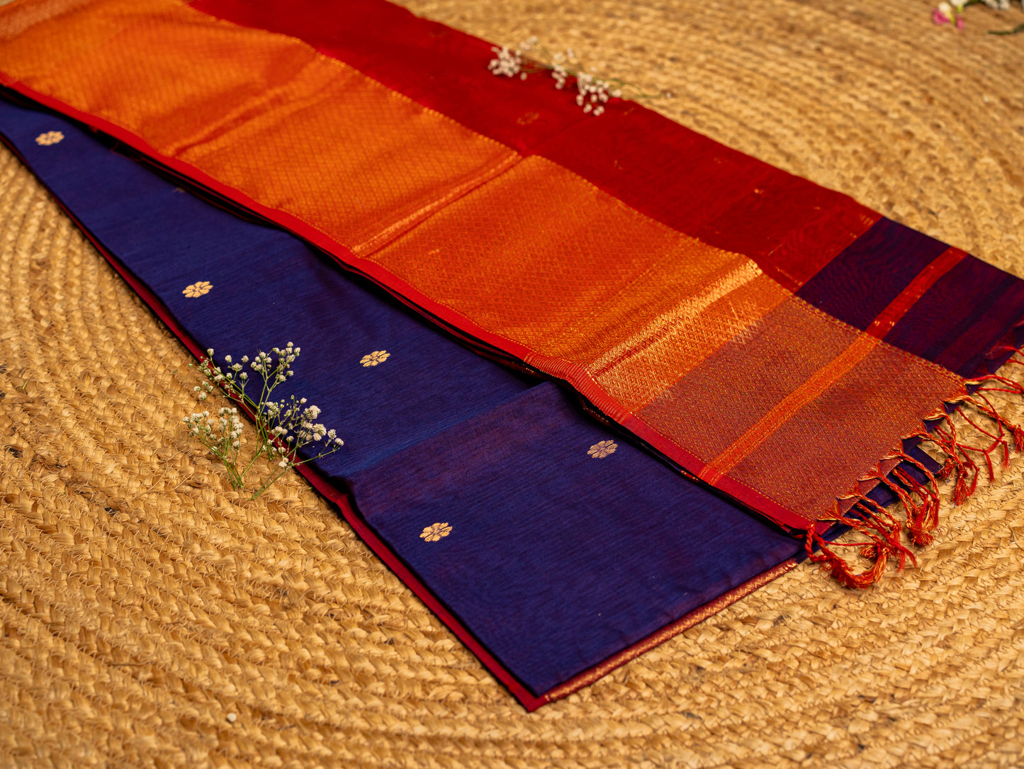 Maheshwari Zari & Resham Thread Border with allover Butti Weaving