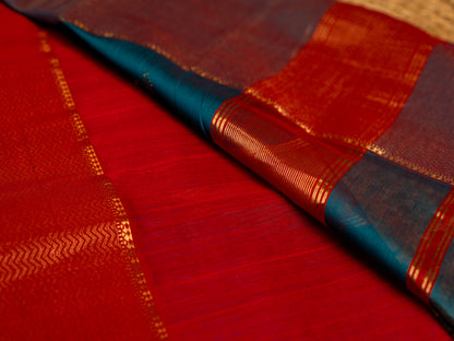 Maheshwari Zari & Resham Thread Border with allover Butti Weaving