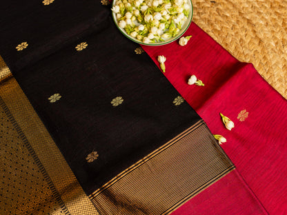 Maheshwari Zari chatai border with Butti weaving