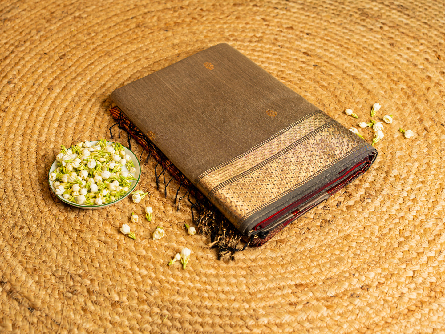 Maheshwari Zari & Resham Thread Border Sarees with Butti Weaving