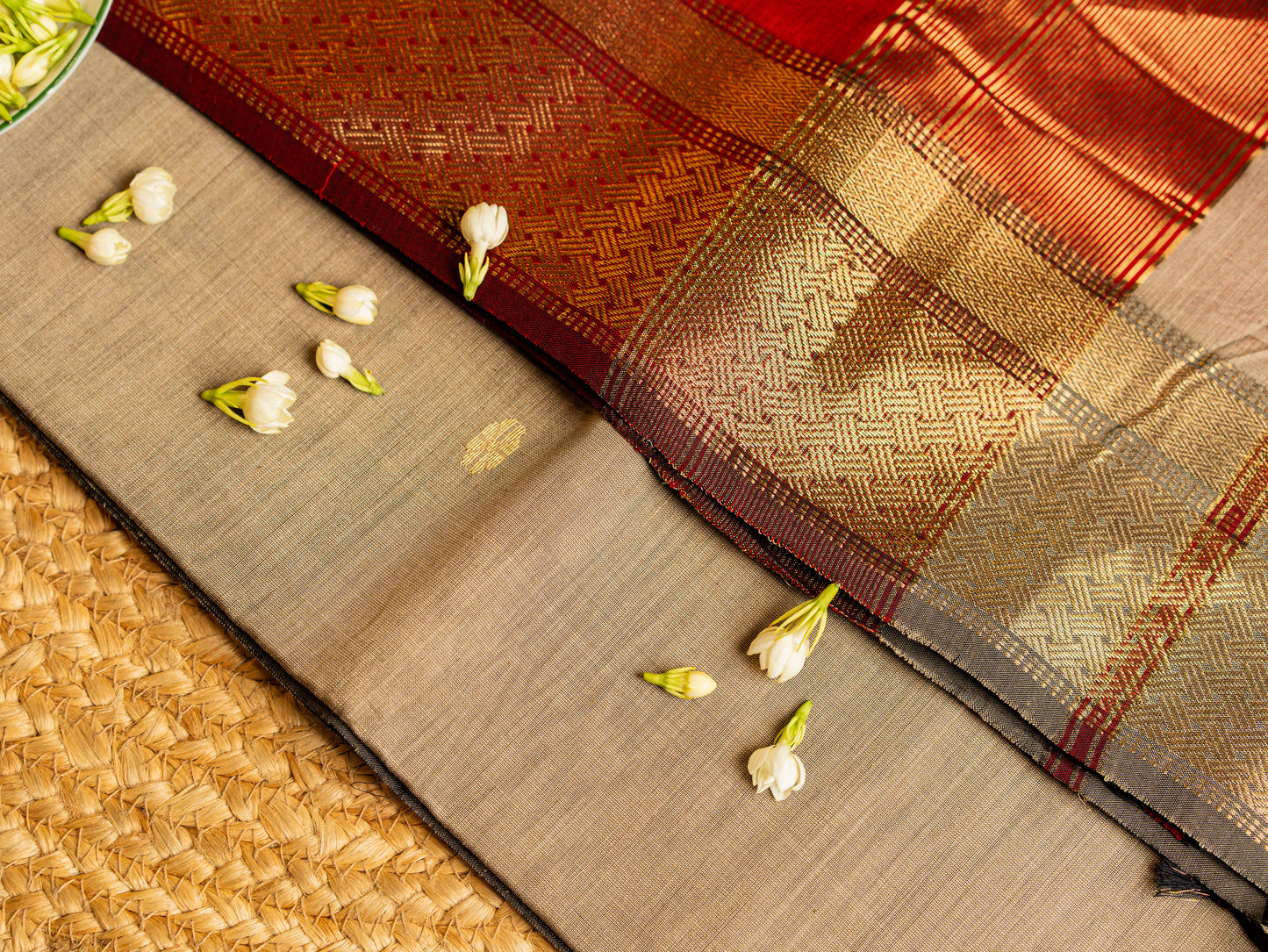 Maheshwari Zari & Resham Thread Border Sarees with Butti Weaving