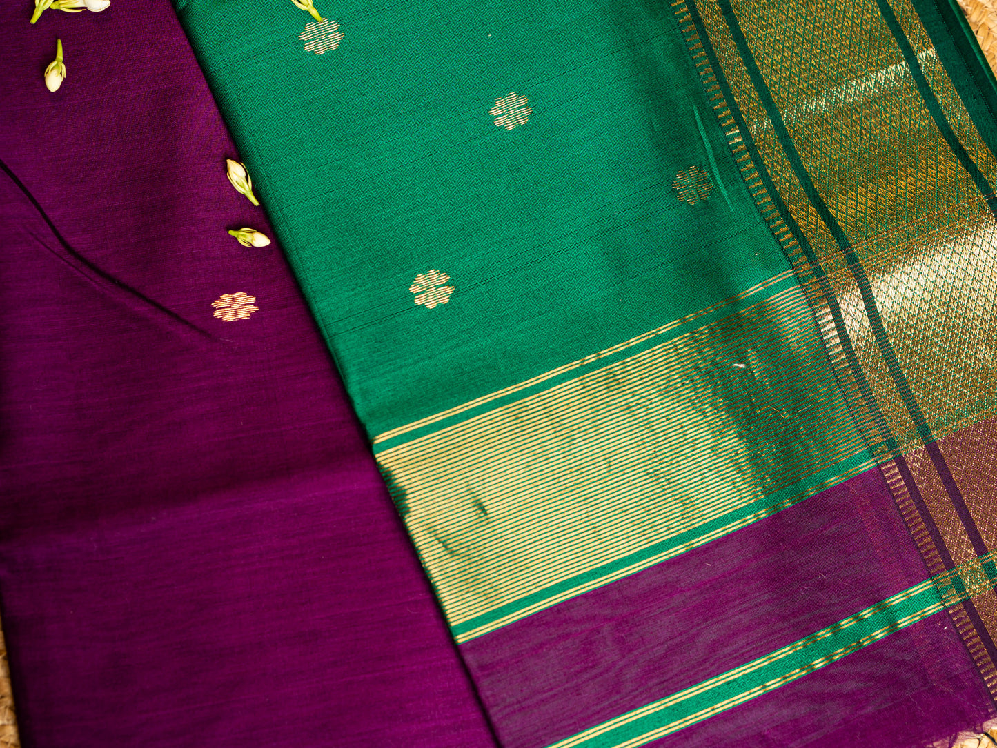 Maheshwari Paithani Border with all over Swastika Zari Butti Weaving Sarees Purple & Green