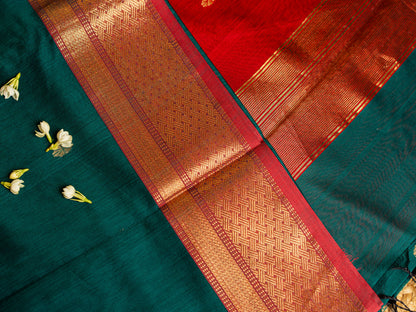 Maheshwari Zari chatai border with Butti weaving