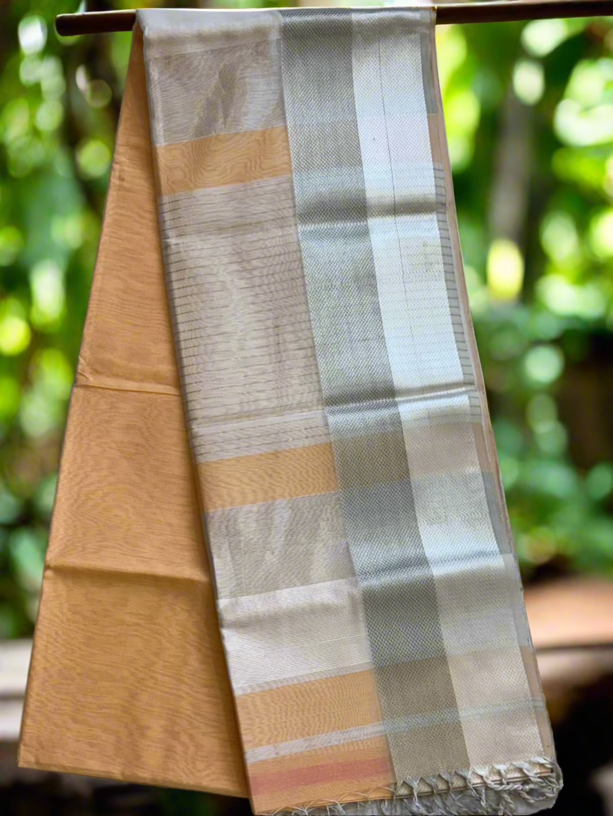 Exclusive Maheshwari Zari & Resham Thread Border Saree