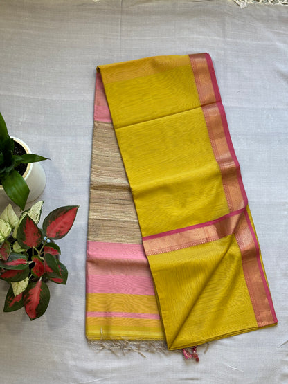 Traditional Maheshwari Rewa Border with Gicha/Kosa pallu Weaving Saree Canary Yellow & Baby Pink