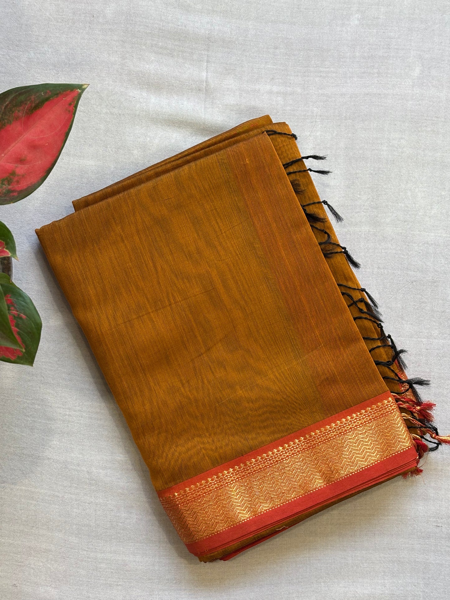 Maheshwari Rewa Border with Gicha/Kosa Pallu Weaving Saree Yellow Ocher