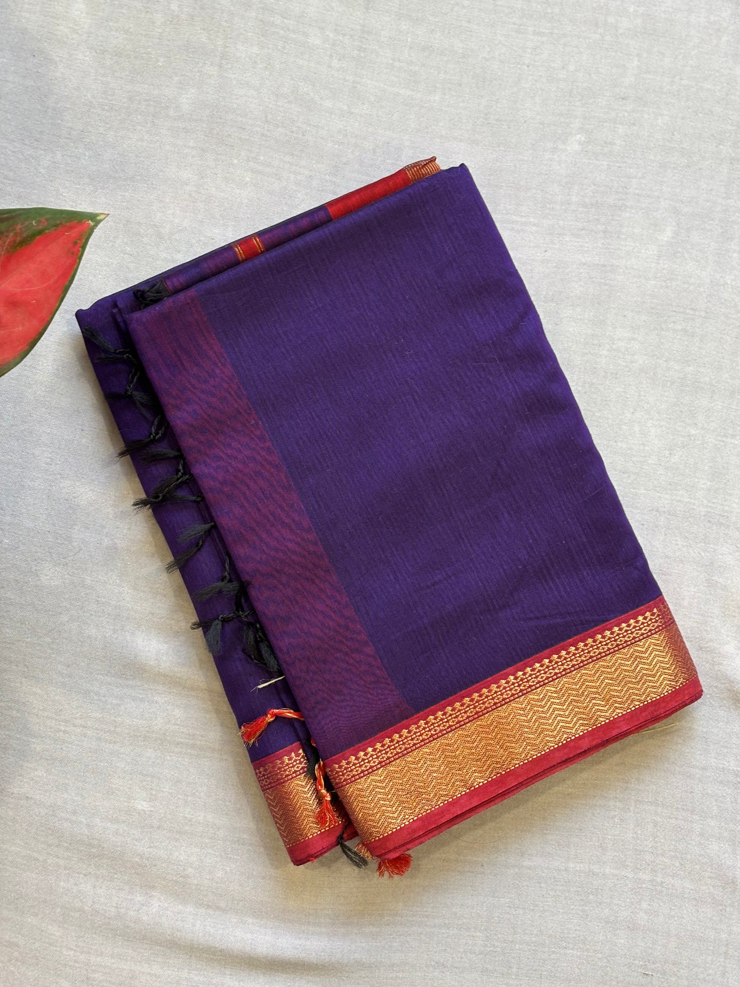 Maheshwari Rewa Border with Gicha/Kosa pallu Weaving Saree S4 Purple & Maroon