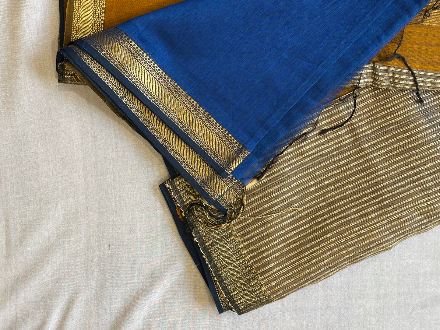 Traditional Maheshwari Zari Border Sarees with Gicha Weaving Pallu Sarees Blue